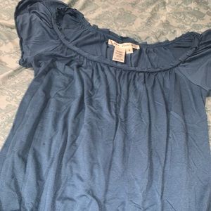 Max Studio poet T capped sleeve shoulder soft blue